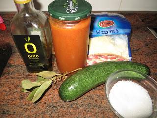 TIRAS CINTAS DE CALABACÍN CON SETAS Y MOZZARELLA