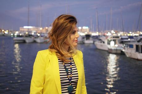 Outfit Navy: Daniel Wellington & Yellow