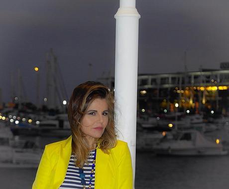 Outfit Navy: Daniel Wellington & Yellow