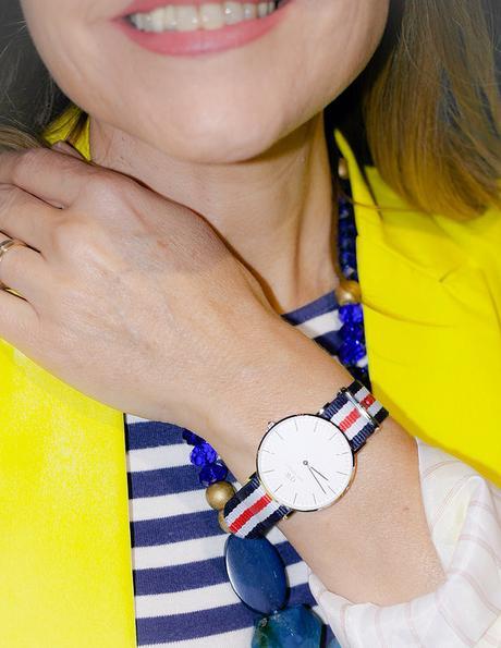 Outfit Navy: Daniel Wellington & Yellow