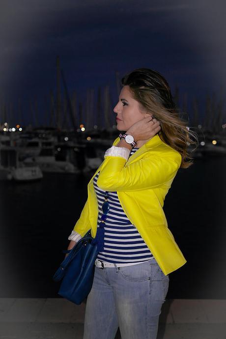 Outfit Navy: Daniel Wellington & Yellow