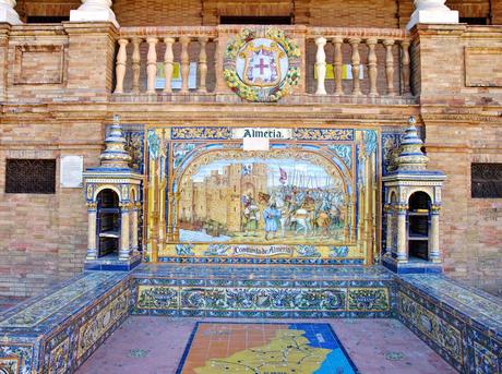 Los bancos de la Plaza de España (6): Almería.