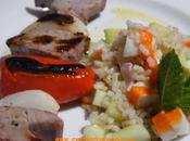 Brochetas Atún Acompañadas Ensalada Arroz Integral Aguacate