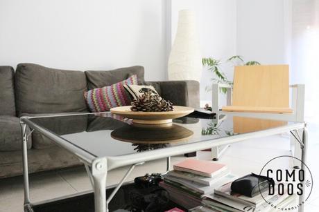 Cambiar el estilo del salón con Novasol Spray.El reto Handbox Mesa metalica ikea cristal negro