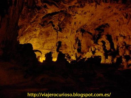 Cuevas del Agua: Una Aldea oculta detrás de una Increíble Cueva Natural