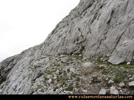 Ruta Pan de Carmen, Torre de Enmedio: Camino a la cima