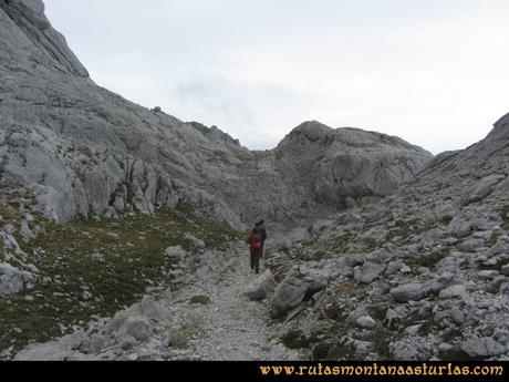 Ruta Pan de Carmen, Torre de Enmedio: Sendero a la collada de la Fragua