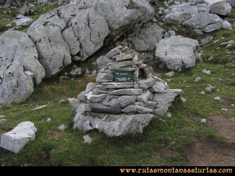 Ruta Pan de Carmen, Torre de Enmedio: Indicador a Vegabaño