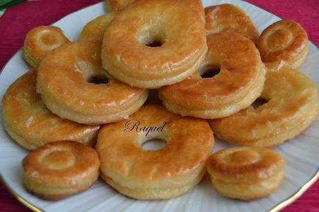 Rosquillas de Hojaldre Bañadas en Miel