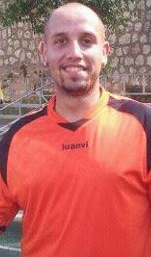 El policía que agredió al joven árbitro que perdió el bazo en Burjassot. se enfrenta a una pena de cinco años