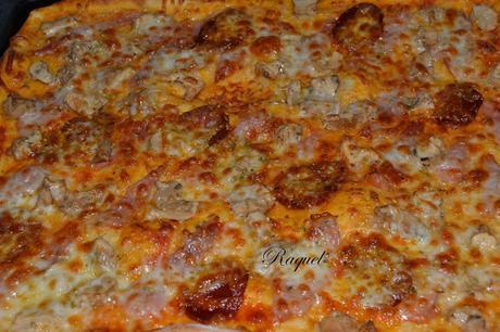 Pizza de Ibéricos y Setas Pizza de Ibéricos y Setas