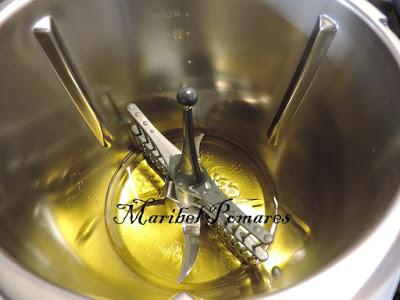 Patatas con huevos rotos.