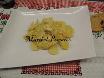 Patatas con huevos rotos.