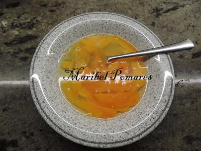 Patatas con huevos rotos.