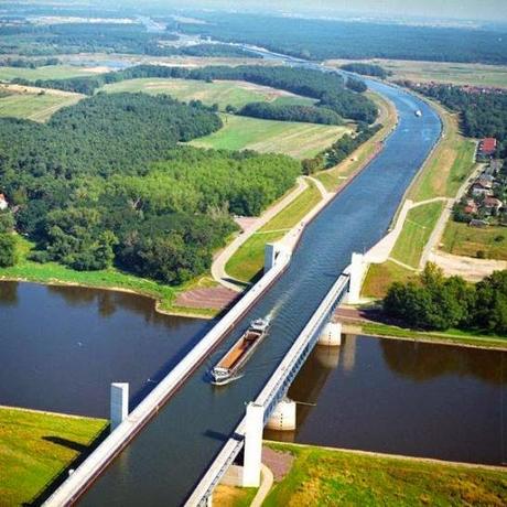 Un puente para barcos.