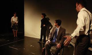 Teatro de la resistencia. La especie dominante de Agustín Iglesias