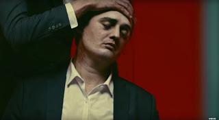 Pete y Carl a tortazo limpio en el nuevo video de The Libertines para 'Heart Of The Matter'