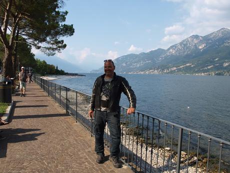 Viaje a los Alpes en moto, 3ª etapa, Génova-Como-Morbegno-Bormio-Santa Katerina Valfurma.