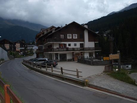 Viaje a los Alpes en moto, 3ª etapa, Génova-Como-Morbegno-Bormio-Santa Katerina Valfurma.