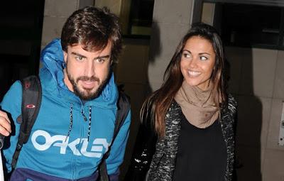 Fernando Alonso muy romántico con Lara Álvarez