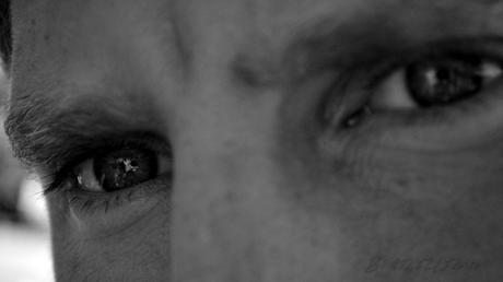 Juguemos a mirarnos a los ojos