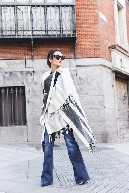 STREET STYLE INSPIRATION; CAPES ARE FOR AUTUMN.-