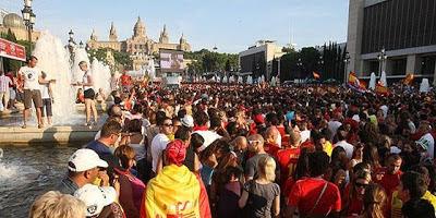 RECORDANDO EN DECDLT… EL NACIONALISMO, CORTO DE MIRAS Y CON “MALA LECHE”