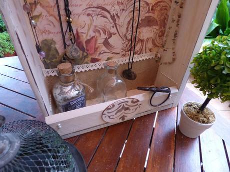 Cajón para los collares Cajón para los collares