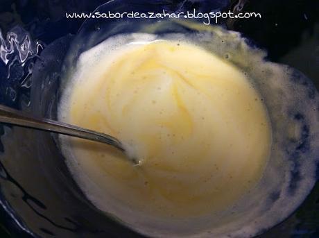 Pastel japonés de tres ingredientes