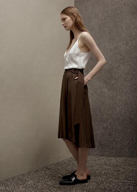 Mango se pasa a los tendencia neutro para su Premium Collection