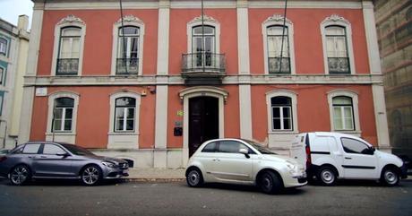 Coches que se encogen en el aparcamiento, divertida broma con cámara oculta de Smart #smarteffect