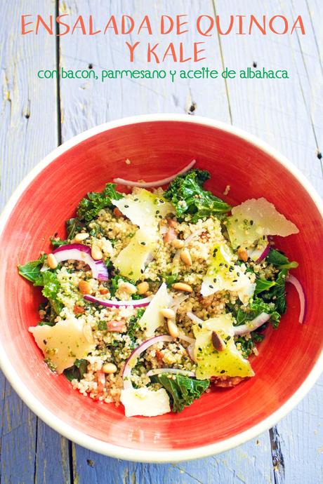 Ensalada de kale y quínoa con bacón, parmesano y aceite de albahaca