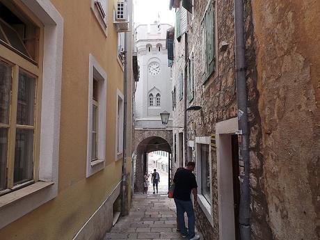 Bahía de Kotor: Bordeando su costa visitando Herceg Novi, Perast y Kotor