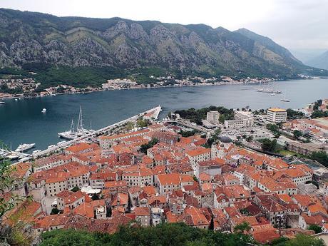 Bahía de Kotor: Bordeando su costa visitando Herceg Novi, Perast y Kotor