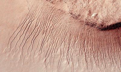 Agua líquida en Marte
