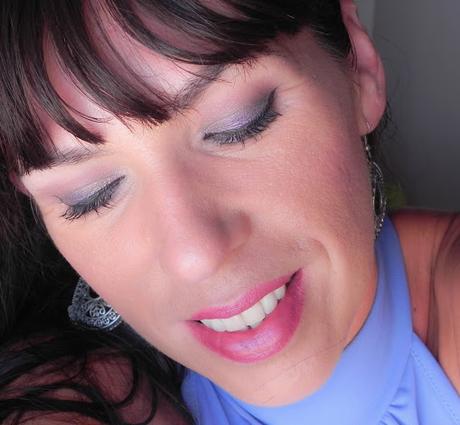 Look I'm powerful con I ♥ Make Up