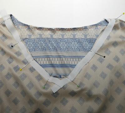 Tutorial para hacer un escote con pliegue central