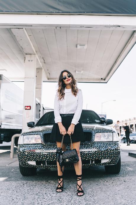 Diesel_Black_And_Gold-Chanel_Bag-Bandana-Lace_Up_Sandals-Outfit-NYFW-New_York_Fashion_Week-Street_Style-35