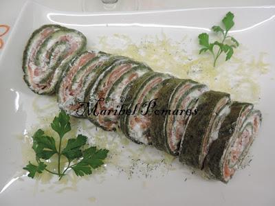 Brazo de gitano de espinacas, queso y salmón ahumado.