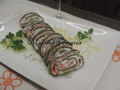 Brazo de gitano de espinacas, queso y salmón ahumado.