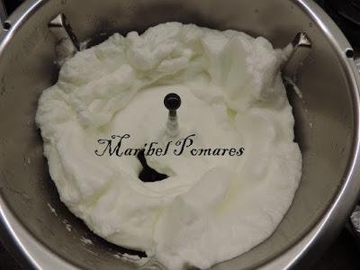 Brazo de gitano de espinacas, queso y salmón ahumado.