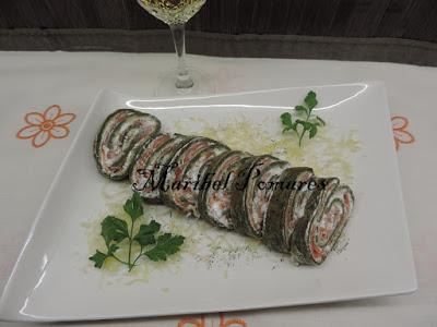 Brazo de gitano de espinacas, queso y salmón ahumado.