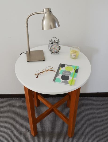 Madera y blanco en redondo