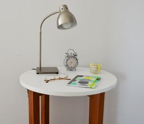 Madera y blanco en redondo