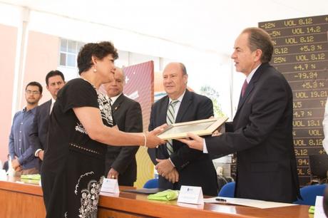 09_29_2015 49 RADIOMARATON RECONOCIMIENTO SERGIO ARTURO 00 IMG_4031