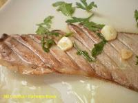 VENTRESCA DE ATUN ROJO A LA PLANCHA CON AJOS, LIMON Y PEREJIL