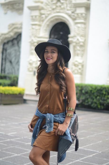 Mundo blogger: Hats (again)