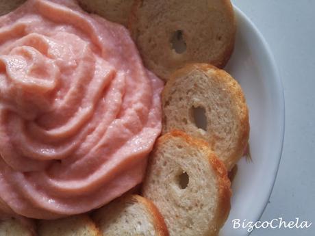 FALSA MOUSSE DE SALMÓN: MOUSSE DE PALOMETA AHUMADA