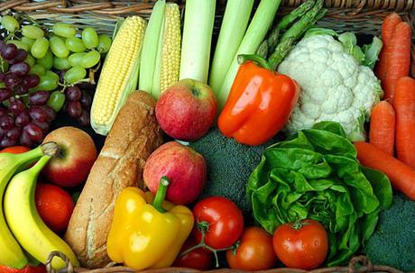 frutas-y-legumbres-de-diferentes-colores-excelentes-para-tu-alimentacion