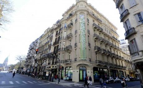 fachada del edificio del INADI